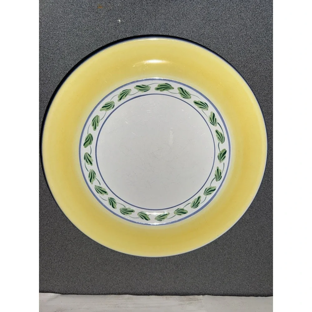 Herend Village Pottery Elizabeth Barrette Roache 1993‎ Dinner Plate /flaw